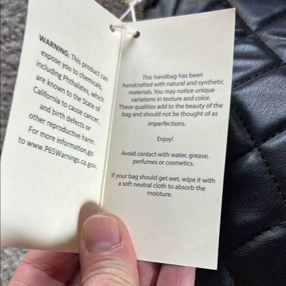 NWT Valentino Black Quilted Women's Bag - Picture 3 of 16